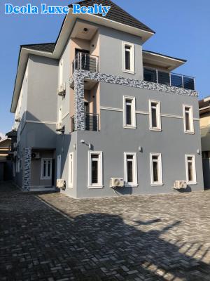 a Well Maintained 6 Units of 2 Bedroom Apartment in a Spacious Compoud, Off Admiralty Way, Lekki Phase 1, Lekki, Lagos, House for Rent