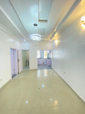 Clean 2 Bedroom Apartment, Lekki Phase 1, Lekki, Lagos, Flat / Apartment for Rent