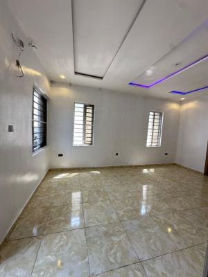 Specious Master Bedroom, Orchid Road, Lekki, Lagos, Self Contain (single Rooms) for Rent