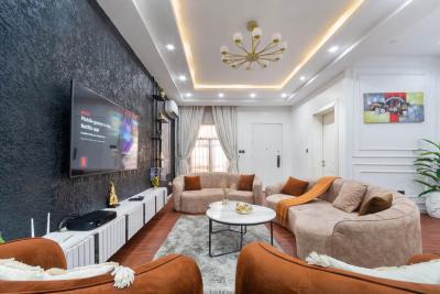 Luxurious 4 Bedroom Apartment, Lekki Phase 1, Lekki, Lagos, Flat / Apartment Short Let