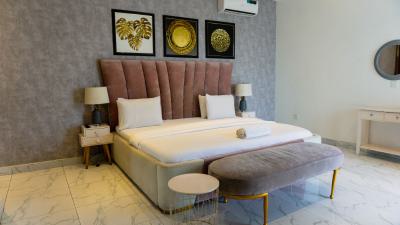 Vacation New Wave 3 Bedroom Apartment, Ayinke George Street, Ikate, Lekki, Lagos, Flat / Apartment Short Let