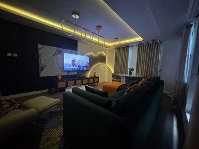 Luxuriously Furnished 2 Bedroom Apartment, Admiralty Way, Lekki Phase 1, Lekki, Lagos, Flat / Apartment for Rent