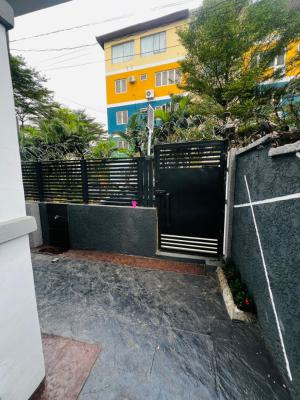 Two Bedroom Apartment, Ikeja, Lagos, Flat / Apartment for Rent