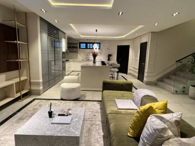 Luxury 3 Bedroom Waterfront Apartment with Snooker Board, Lekki Phase 1, Lekki, Lagos, Flat / Apartment Short Let