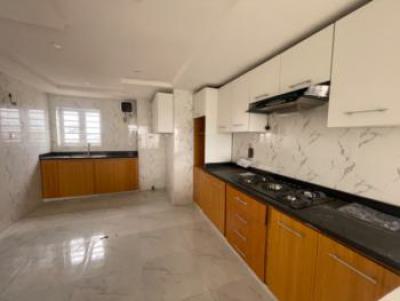 Tastefully Finished 3bedroom Apartment, Iponri, Surulere, Lagos, Flat / Apartment for Sale