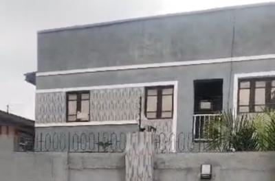 a Building of 2nos 3bedroom Flats 2nos 2bedroom Flat & 4nos Miniflats, Off Lawanson Road, Surulere, Lagos, Block of Flats for Sale