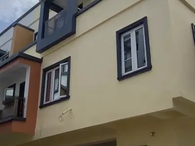 4 Bedroom Duplex with Ante Room