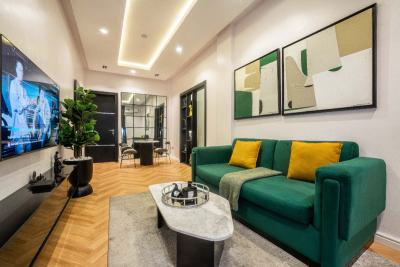 Emerald 2 Bedroom Apartment, Lekki, Lagos, Flat / Apartment Short Let