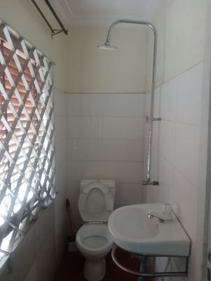 3 Bedroom Apartment, Omole Phase 2, Ikeja, Lagos, Flat / Apartment for Rent