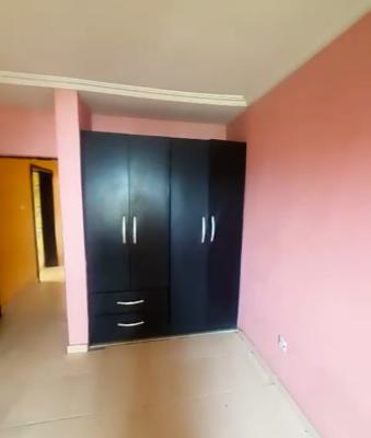 Large and Spacious 3 Bedroom Upstairs Apartment { Video }, Thomas Estate, Ajah, Lagos, Flat / Apartment for Rent