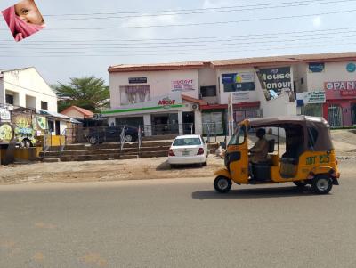 Commercial/plaza, Gwarimpa, Tarred Road, Gwarimpa 3rd Avenue, Gwarinpa, Abuja, Plaza / Complex / Mall for Sale