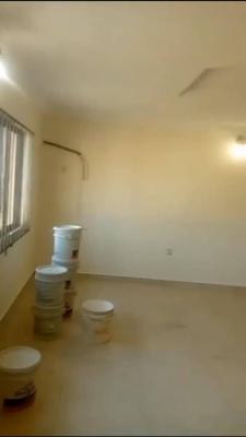 Lovely 3bedroom Flat, Sholuyi, Gbagada, Lagos, Flat / Apartment for Rent