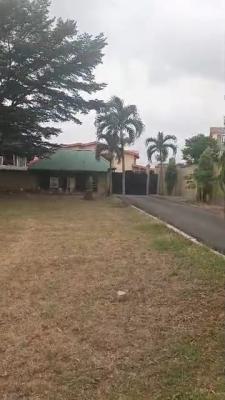 a 9876sqm Land of Units of Tenanted Apartments, Independence Estate, New Bodija, Ibadan, Oyo, Block of Flats for Sale