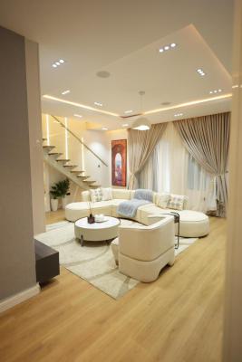 Beautiful 2 Bedroom Maisonette, Lekki Phase 1, Lekki, Lagos, Flat / Apartment Short Let