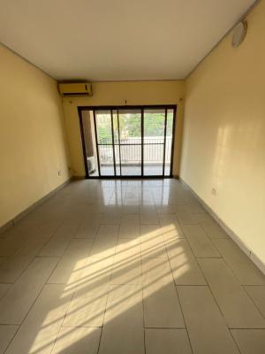 *spacious 3bedroom Apartment and Bq, Victoria Island (vi), Lagos, Flat / Apartment for Rent