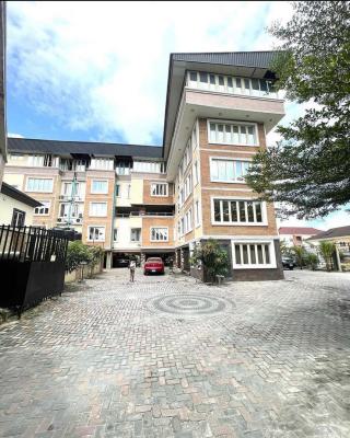 Clean 3bedroom Flat, The Property Located Within an Estate, Osapa, Lekki, Lagos, Flat / Apartment for Rent