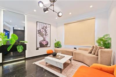 a Spacious & Cozy 1 Bedroom Apartment, Housing Estate, Victoria Island (vi), Lagos, Flat / Apartment Short Let