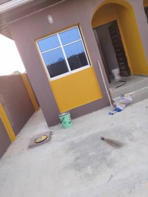 Luxury Room and Parlor, Kobe Estate, Igbogbo, Ikorodu, Lagos, Flat / Apartment for Rent