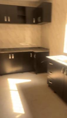 Lovely 3bedroom Flat, Oyadiran Estate, Yaba, Lagos, Flat / Apartment for Rent