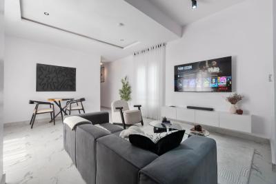 Nicely Furnished 2 Bedroom Apartment, Ikate, Lekki, Lagos, Flat / Apartment Short Let