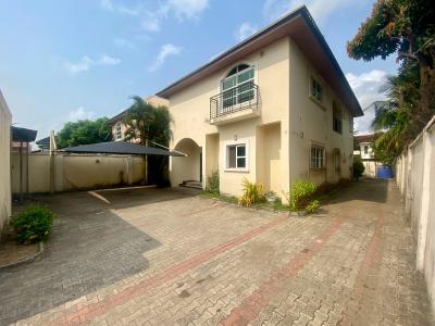 4 Bedroom Detached House with 2 Room Domestic Staff Quarters, Adewole Kuku Street, Lekki Phase 1, Lekki, Lagos, Detached Duplex for Rent