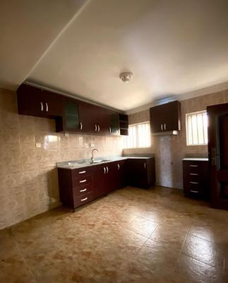 Serviced 3 Bedrooms En-suite Flat with an Enclosed Fitted Kitchen / Heat Extractor, Lekki Phase 1, Lekki, Lagos, Flat / Apartment for Rent