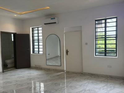 Clean and Spacious Master Bedroom in an Estate, Lekki, Lagos, Flat / Apartment for Rent