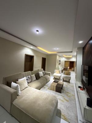 Luxurious 2bedrooms Flat with Bq, Whitesand School Road, Lekki Phase 1, Lekki, Lagos, Flat / Apartment for Rent