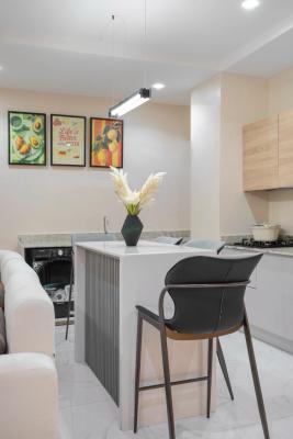 Beautiful & Spacious 3 Bedrooms Apartment with Swimming Pool, Victoria Island (vi), Lagos, Flat / Apartment Short Let