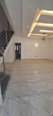 Standard 4 Bedroom Terrace with Bq, Guzape District, Abuja, Terraced Duplex for Rent
