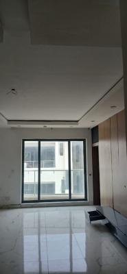 Spacious Massive Luxury 2bedroom Flat Apartment, Secure Estate Perwinkie Off Freedom Wey Lekki Phase One, Lekki Phase 1, Lekki, Lagos, Flat / Apartment for Rent