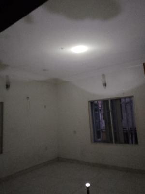 2 Bedrooms Apartment with Spacious Kitchen, Sangotedo, Ajah, Lagos, Flat / Apartment for Rent
