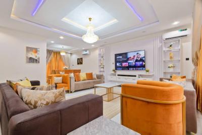 Lush 4 Bedrooms Fully and Serviced Apartment, Ikeja, Lagos, Flat / Apartment Short Let