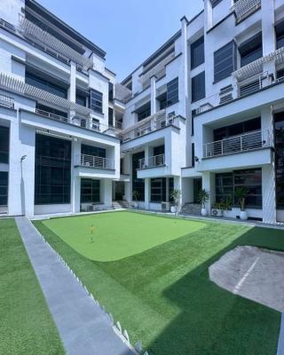 Executive 3-bedroom Residence with Home, Banana Island, Ikoyi, Lagos, Flat / Apartment for Rent