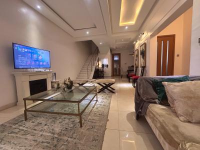 2 Bedroom Luxury Apartment, Babatunde Anjous, Lekki Phase 1, Lekki, Lagos, Flat / Apartment Short Let