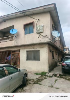 3 Bed Room Flat in a Block of Flat in Canal Estateokota Isolo, Canal Estate Okota Isolo, Okota, Isolo, Lagos, Flat / Apartment for Sale