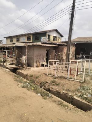 Commercial Property with Shops Along Abeokuta Apata Ibadan Road, Along Abeokuta Apata Ibadan Road, Apata, Ibadan, Oyo, Plaza / Complex / Mall for Sale