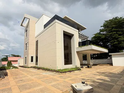 Massive 6 Bedroom Detached Duplex with Elevator + Swimming Pool