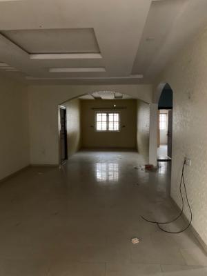 Spacious 3 Bedroom Flat, Gra Phase 1, Magodo, Lagos, Flat / Apartment for Rent