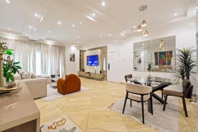 Luxury 3 Bedroom Ensuite Apartment with Speedy Internet, Gym & Pool, Ikoyi, Lagos, Flat / Apartment Short Let