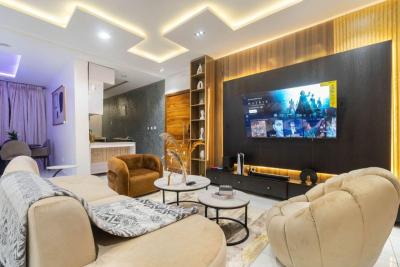 Luxury 2 Bedroom Apartment with Ps5, Pool & Parking Space, Ikate, Lekki, Lagos, Flat / Apartment Short Let