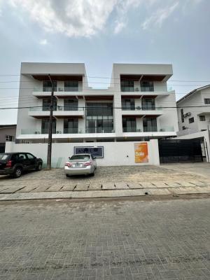 Outstanding 2 Bedrooms with Pool & Gym, Off Admiralty Way, Lekki Phase 1, Lekki, Lagos, Flat / Apartment for Sale