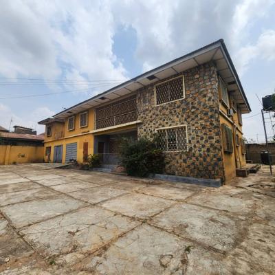 4 Flat and Shop with Cofo, Beside Brent Supermarket Apata Area, Ibadan, Oyo, Block of Flats for Sale