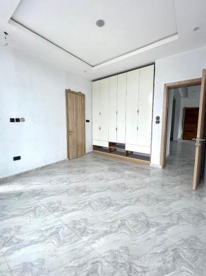 Elegant 2 Bedroom Apartment, Ikota, Lekki, Lagos, Flat / Apartment for Sale