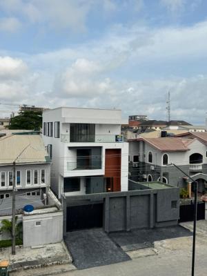 Ultra-luxury 5 Bedroom Detached Duplex with Excellent Functionality, Aesthetically Pleasing Family Home with a Private Swimming Pool, Gym, Lekki Phase 1, Lekki, Lagos, Detached Duplex for Sale