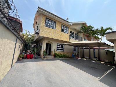 a Big 4 Bedroom Duplex with Bq Acs and Generator in Lekki 1., Lekki Phase 1., Lekki Phase 1, Lekki, Lagos, Semi-detached Duplex for Rent