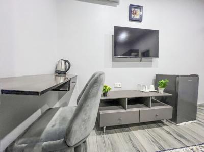 Nicely Furnished Studio Apartment, Life Camp, Abuja, Flat / Apartment Short Let