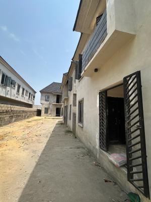 Specious 1bedroom Apartment Available, Orchid, Lekki, Lagos, Mini Flat (room and Parlour) for Sale