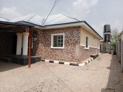 4 Bedroom Fully Detached Bungalow with 2 Bq, Trademore Estate, Lugbe District, Abuja, Detached Bungalow for Rent