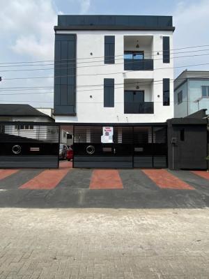 Lovely Built 2 Bedroom Apartment with an Elevator in a Prime Location, Lekki Phase 1, Lekki, Lagos, Flat / Apartment for Sale